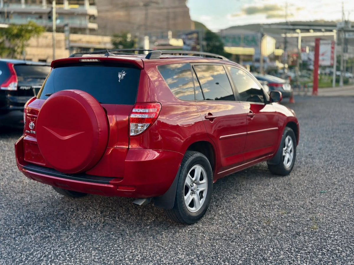 TOYOTA RAV4 2010