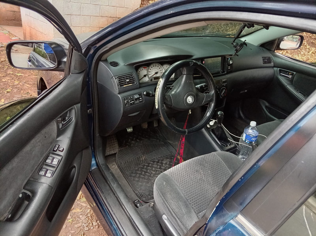 TOYOTA COROLLA 2005