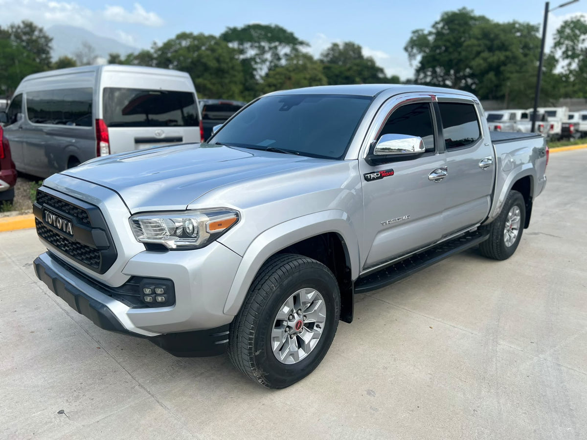 TOYOTA TACOMA 2016