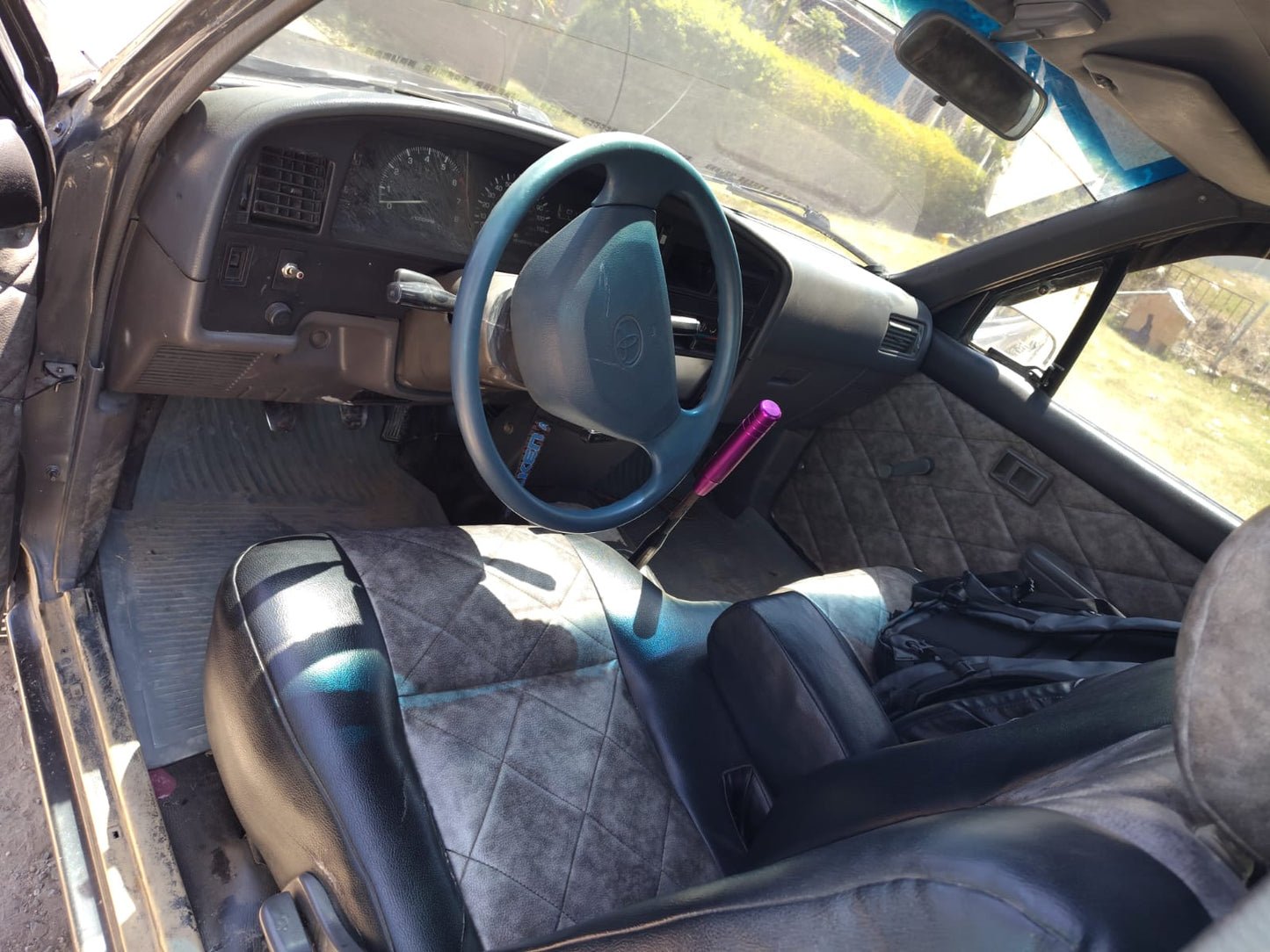 TOYOTA HILUX 22R 1991