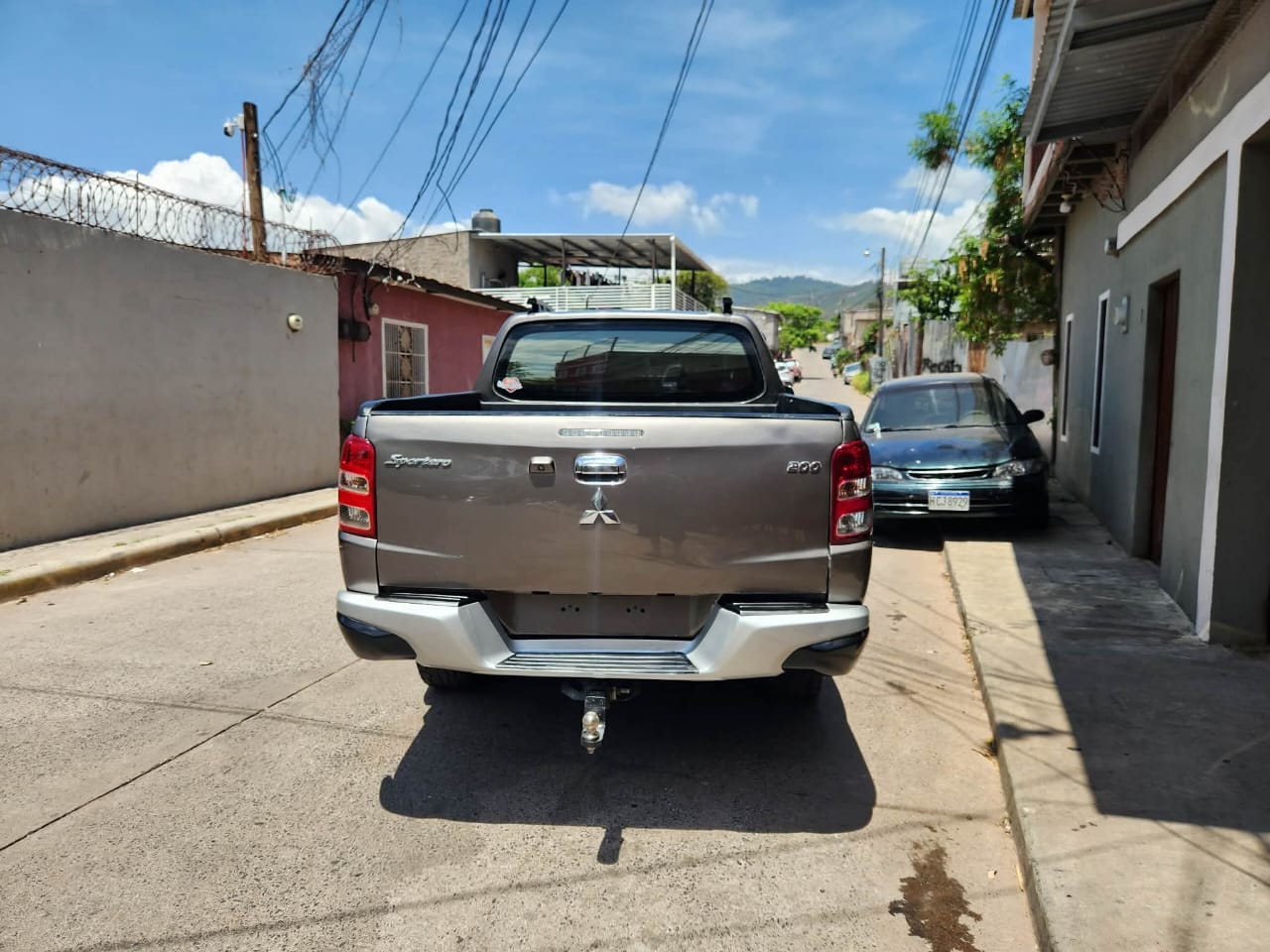 MITSUBISHI L200 2016