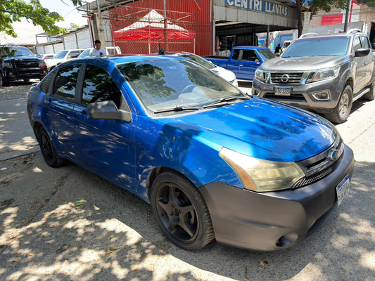 FORD FOCUS 2010